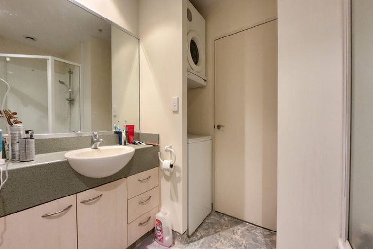 Photo of property in St Peters Apartments, 8b/192 Willis Street, Te Aro, Wellington, 6011