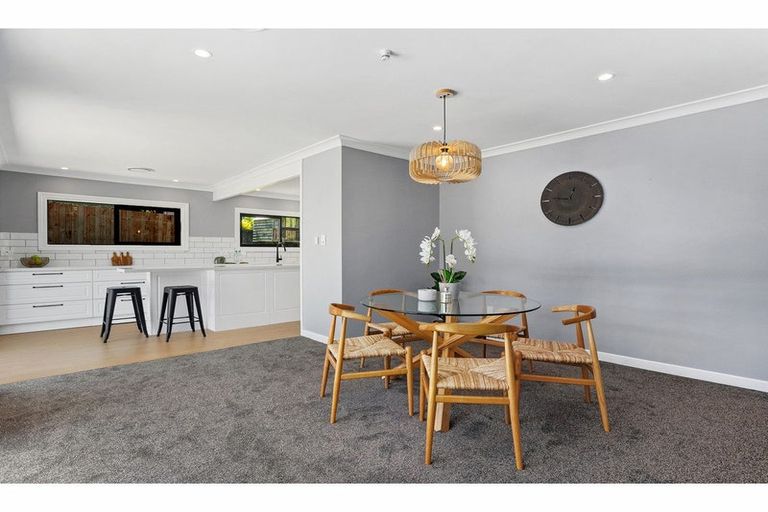 Photo of property in 1 Celina Place, Browns Bay, Auckland, 0630