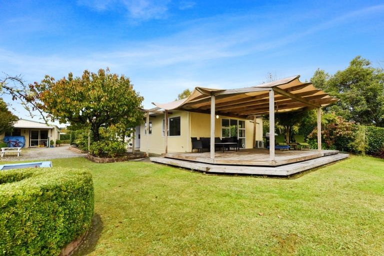 Photo of property in 14 Dicker Road, Tasman, Upper Moutere, 7173