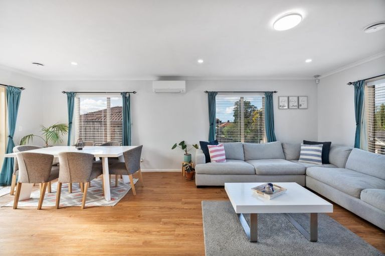 Photo of property in 13 Westglen Place, Ranui, Auckland, 0612