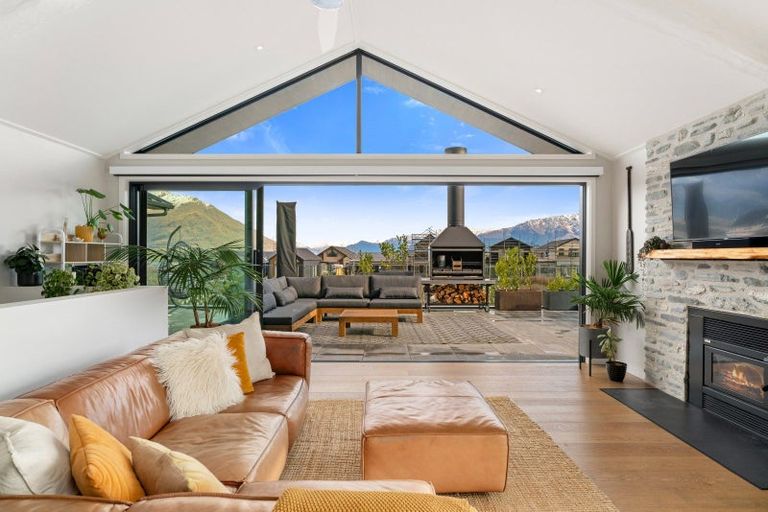 Photo of property in 9 Big Valley Drive, Jacks Point, Queenstown, 9371