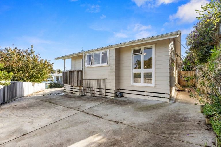 Photo of property in 20c Waitaha Road, Welcome Bay, Tauranga, 3112