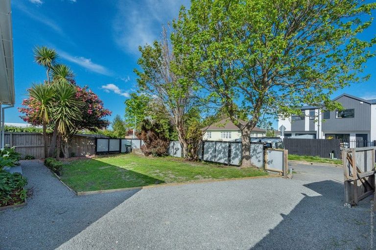 Photo of property in 3 Huia Street, Riccarton, Christchurch, 8041