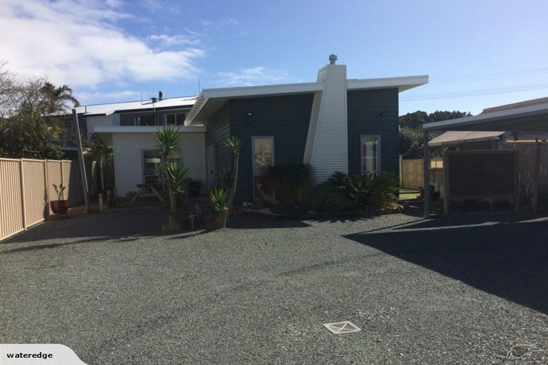 Photo of property in 8 Papaka Road, Ngunguru, Whangarei, 0173