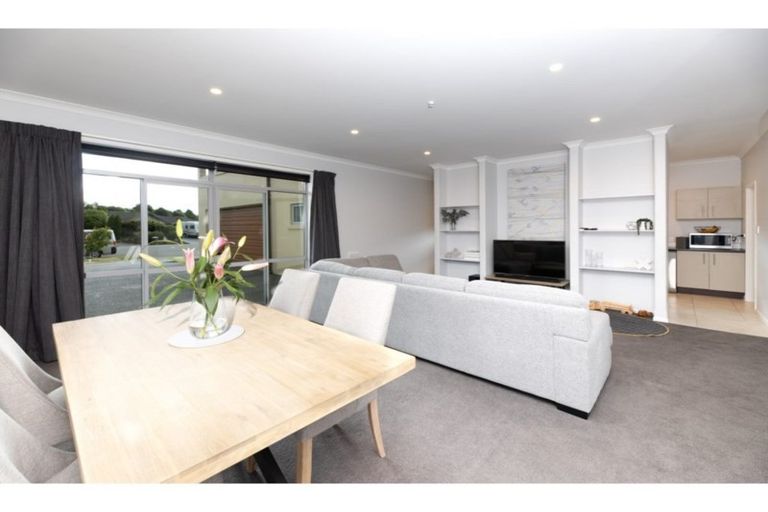 Photo of property in 17 Maurice Stanton Place, Shirley, Christchurch, 8052