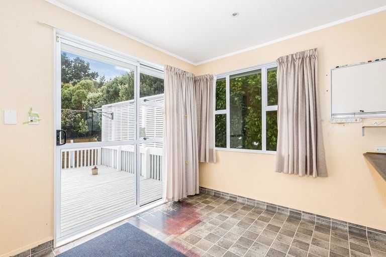 Photo of property in 56 Owhiti Street, Titahi Bay, Porirua, 5022