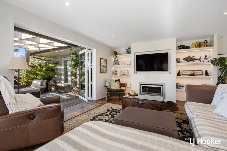 Photo of property in 21 The Crescent, Waihi Beach, 3611