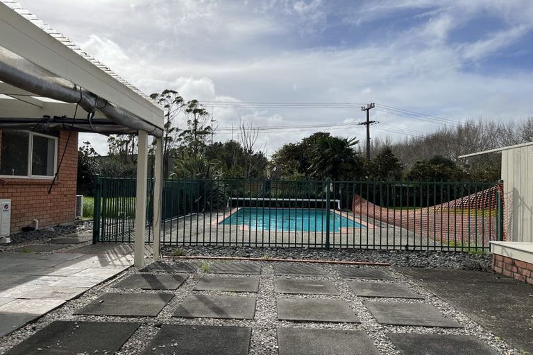 Photo of property in 1 Solan Drive, Waimauku, 0812