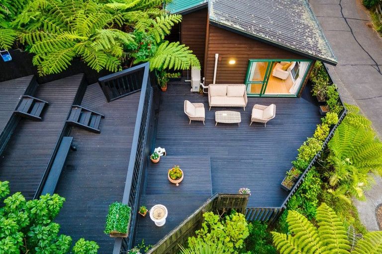 Photo of property in 92 Hadfield Street, Beach Haven, Auckland, 0626