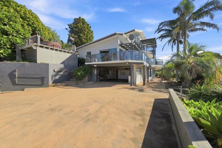Photo of property in Signal Stn Road, Pouto, Te Kopuru, 0391