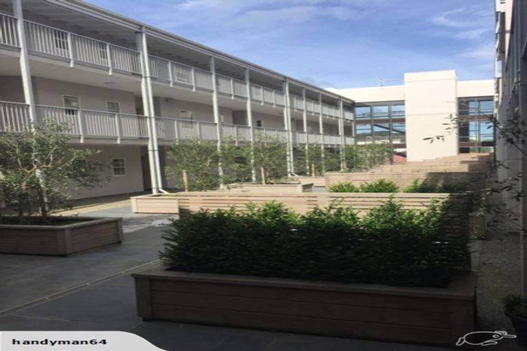 Photo of property in Luxford Villas, 115/72 Herald Street, Berhampore, Wellington, 6023