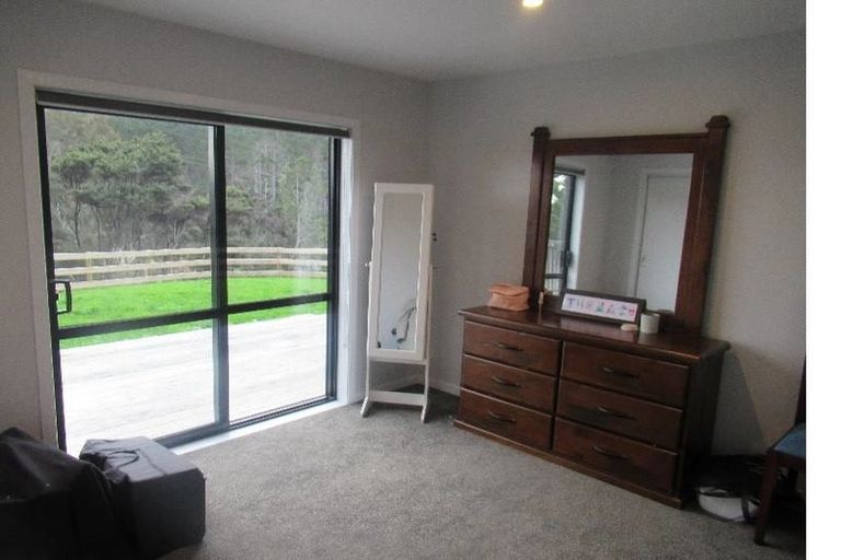 Photo of property in 211 Paremoremo Road, Lucas Heights, Auckland, 0632