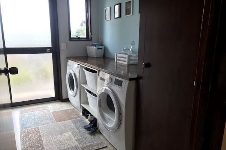 Photo of property in 2/45 Bridge Street, Netherby, Ashburton, 7700