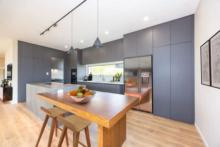 Photo of property in 30 Awanui Road, Red Beach, 0932