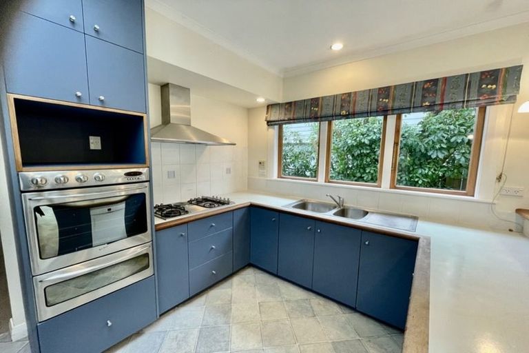 Photo of property in 4 Newcombe Crescent, Karori, Wellington, 6012