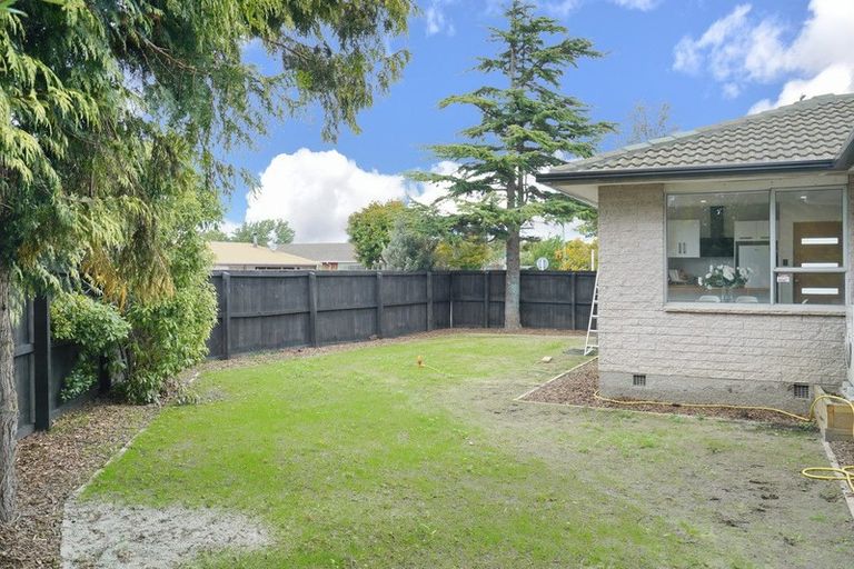 Photo of property in 75 Lakewood Drive, Burwood, Christchurch, 8083