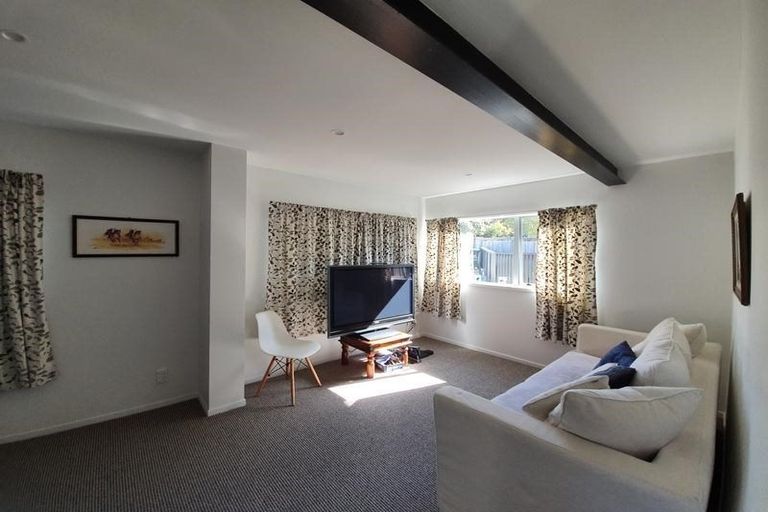 Photo of property in 1 Jayne Place, Torbay, Auckland, 0630