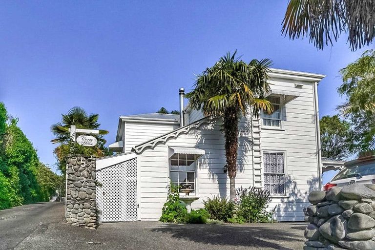 Photo of property in 5 Corry Avenue, Bluff Hill, Napier, 4110