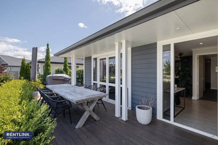 Photo of property in 17 Matepu Crescent, Pyes Pa, Tauranga, 3112