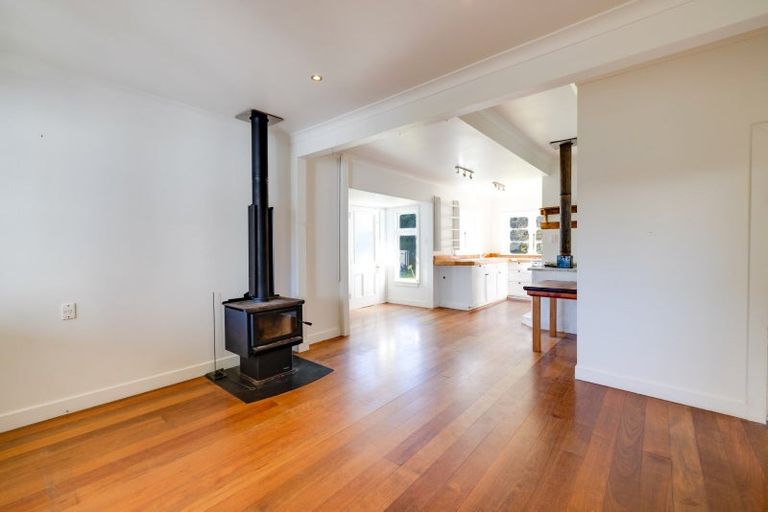 Photo of property in 11 Leyland Road, Te Awanga, 4102