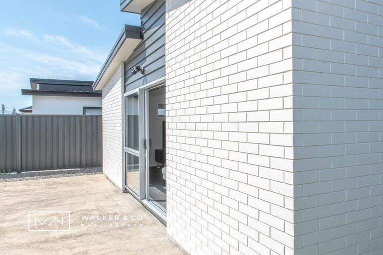 Photo of property in 42 Te Kaeaea Crescent, Wallaceville, Upper Hutt, 5018