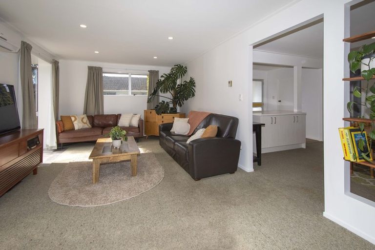 Photo of property in 120 Lake Terrace Road, Burwood, Christchurch, 8061