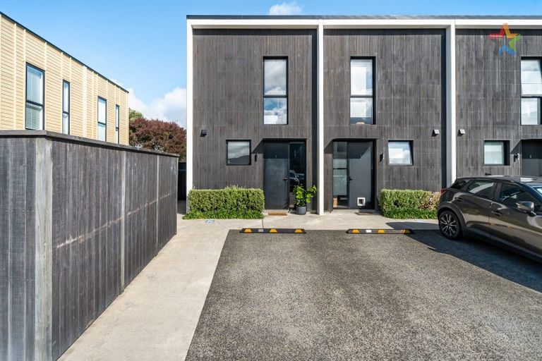 Photo of property in 1 Te Ara O Paetutu, Petone, Lower Hutt, 5012