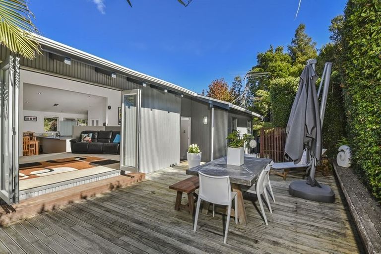 Photo of property in 26 Macnay Way, Murrays Bay, Auckland, 0630