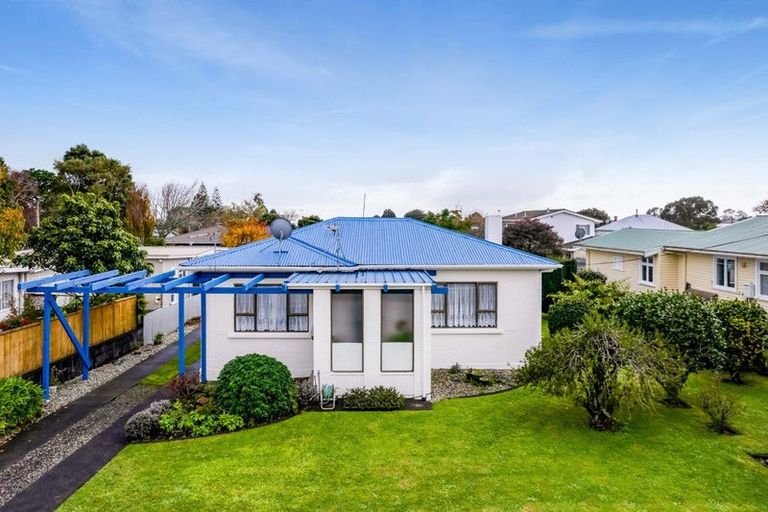 Photo of property in 12 Wicksteed Street, Vogeltown, New Plymouth, 4310