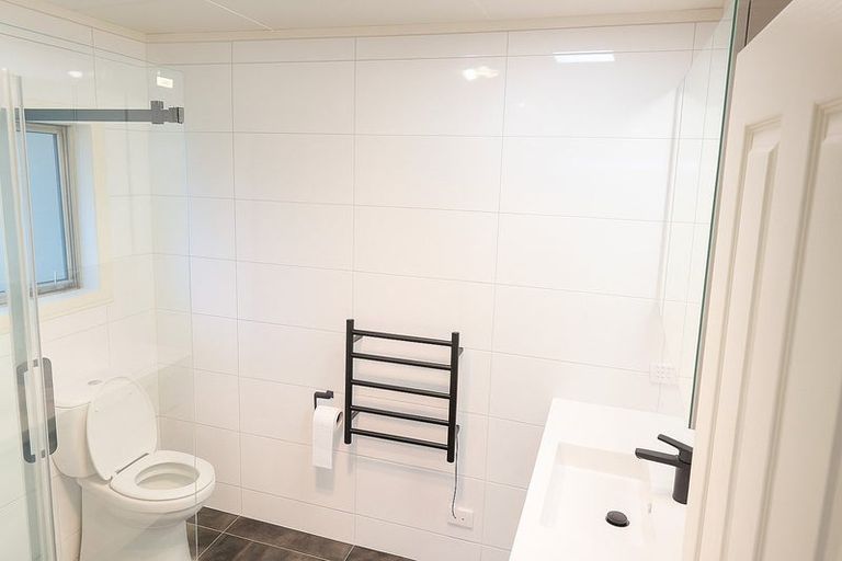 Photo of property in 85 Emerald Hill Drive, Birchville, Upper Hutt, 5018