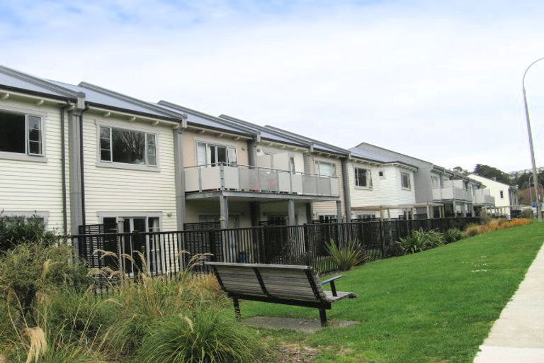Photo of property in Monterey Apartments, 3/232 Middleton Road, Glenside, Wellington, 6037