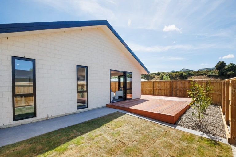 Photo of property in 87 Freedom Drive, Kelvin Grove, Palmerston North, 4470