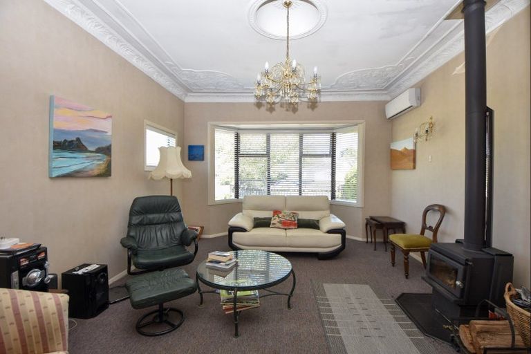 Photo of property in 22 Philip Street, Carterton, 5713