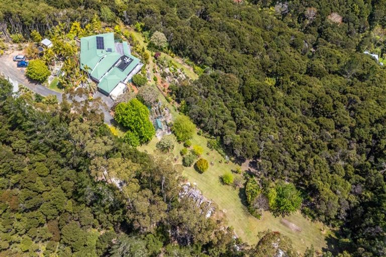 Photo of property in 104 Te Wahapu Road, Russell, 0272