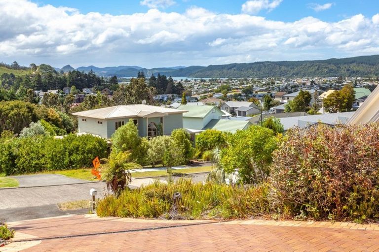 Photo of property in 107 Pacific View Drive, Whangamata, 3620