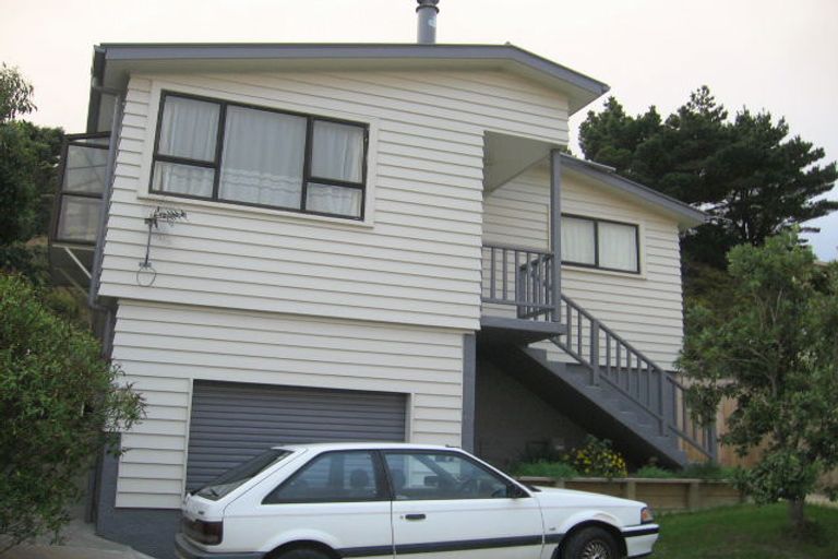 Photo of property in 117 Jamaica Drive, Grenada North, Wellington, 5028