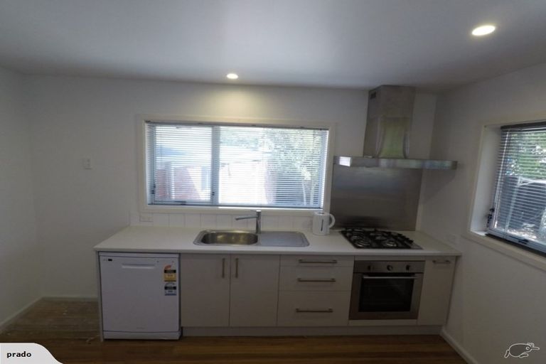 Photo of property in 12 Bradshaw Terrace, Riccarton, Christchurch, 8011