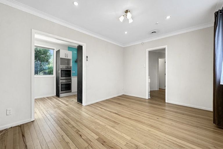 Photo of property in 41 Chorley Avenue, Massey, Auckland, 0614