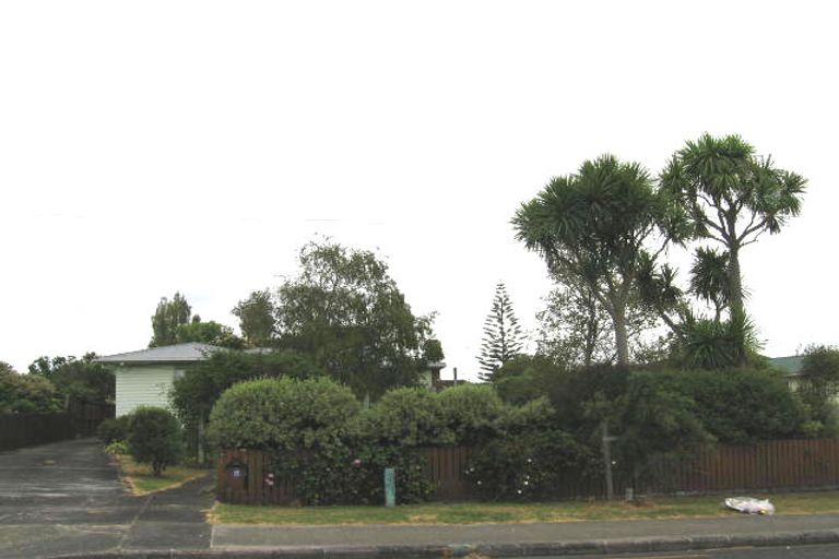 Photo of property in 10 Eskdale Road, Birkdale, Auckland, 0626