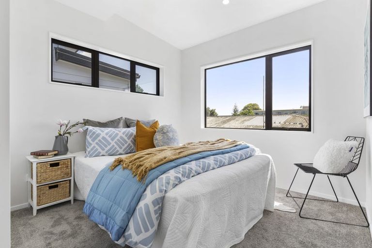 Photo of property in 451d Massey Road, Mangere East, Auckland, 2024