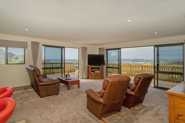 Photo of property in 158 Centennial Drive, Whitianga, 3510