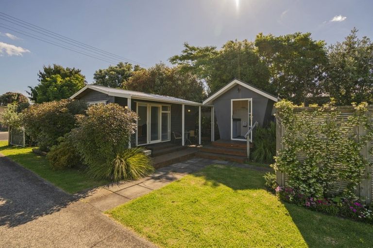 Photo of property in 17 White Street, Whitianga, 3510