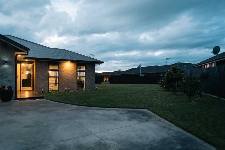 Photo of property in 23 Tiaki Way, Cambridge, 3434