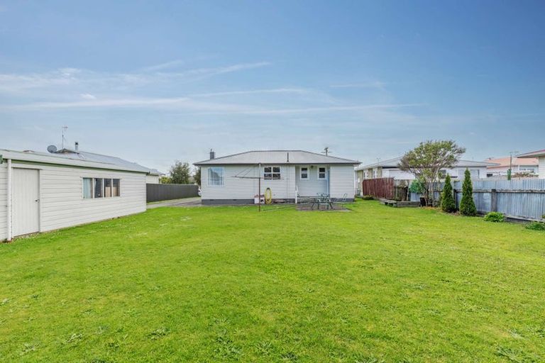 Photo of property in 9 Carlisle Street, Levin, 5510