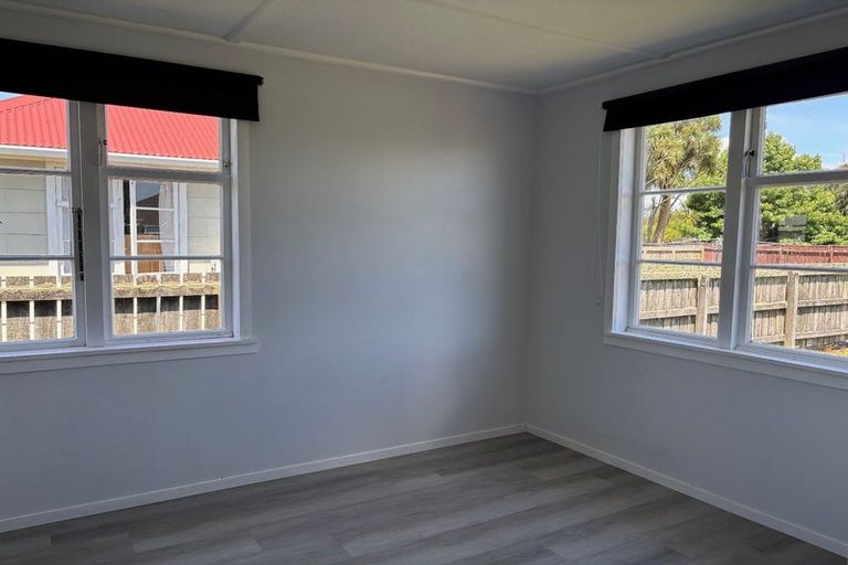 Photo of property in 4 Colvin Street, Westport, 7825