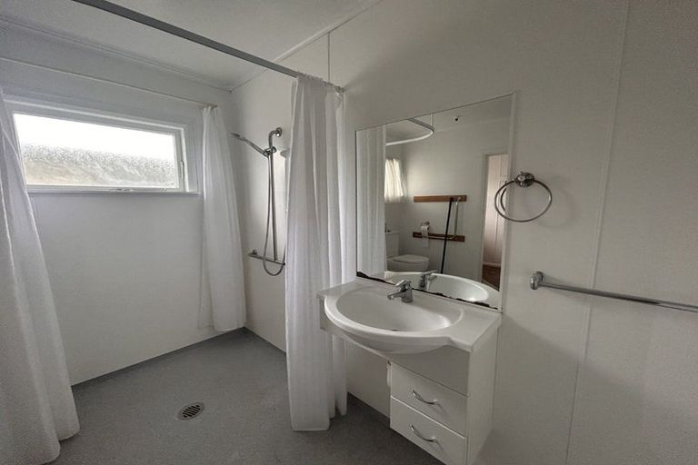 Photo of property in 17 Sinclair Avenue, Highbury, Palmerston North, 4412