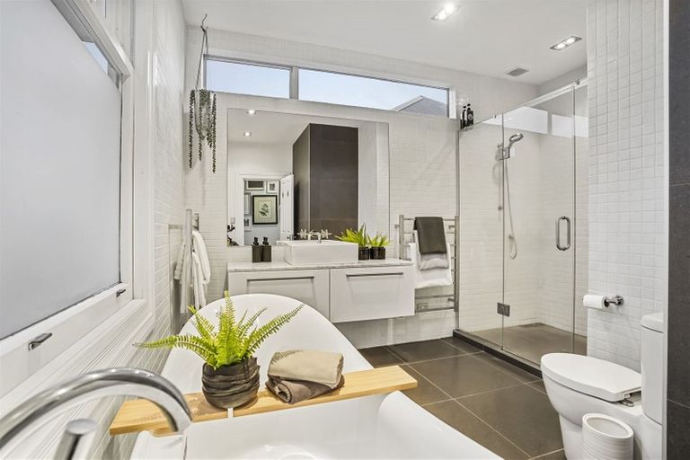 Photo of property in 3 Goring Road, Sandringham, Auckland, 1025