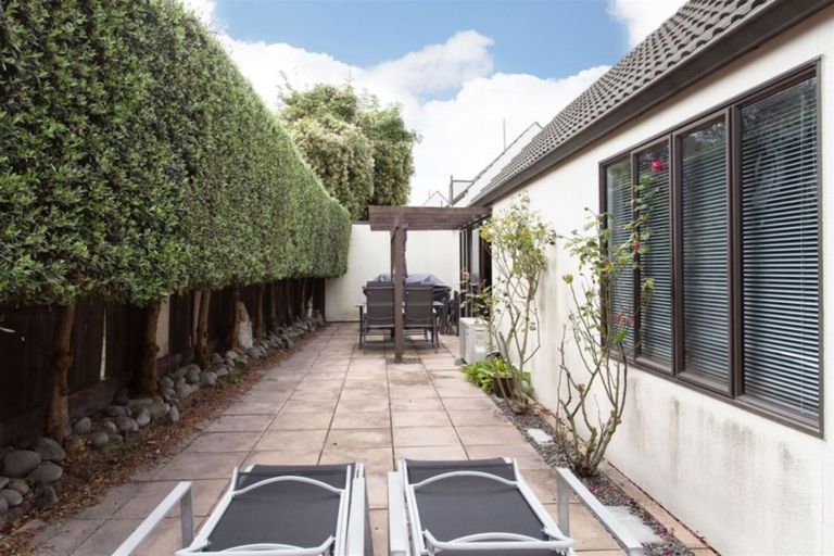 Photo of property in 15/126 Idris Road, Strowan, Christchurch, 8052