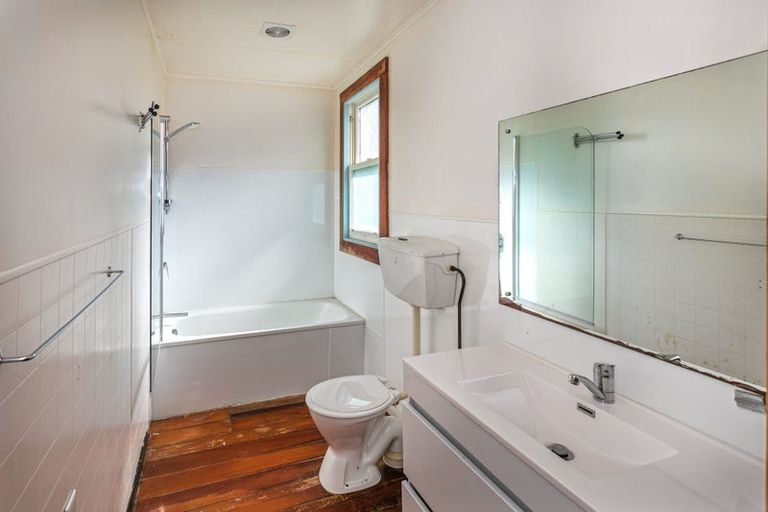 Photo of property in 18 Terminus Street, Te Aroha, 3320