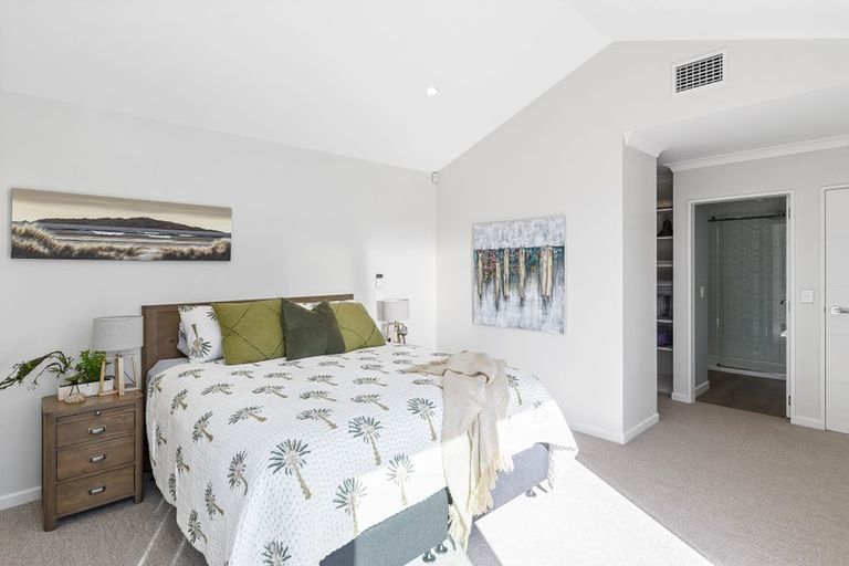 Photo of property in 118 Rosetta Road, Raumati South, Paraparaumu, 5032